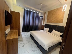 Superior-dobbeltværelse - byudsigt | Skrivebord, gratis Wi-Fi