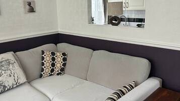 Chalet, 1 Bedroom, Smoking, Patio | Ruang tamu