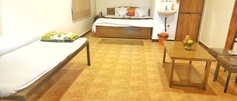 Deluxe Quadruple Room, Balcony, Garden View