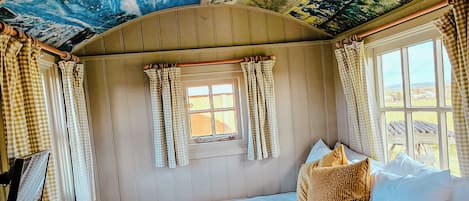 Traditional Room, Ensuite, Courtyard View (Shepherds Hut Double)