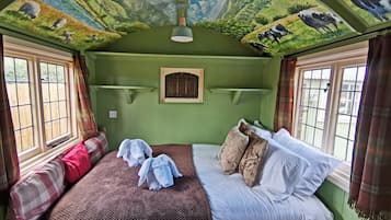 Traditional Room, Ensuite, Courtyard View (Shepherds Hut Double)