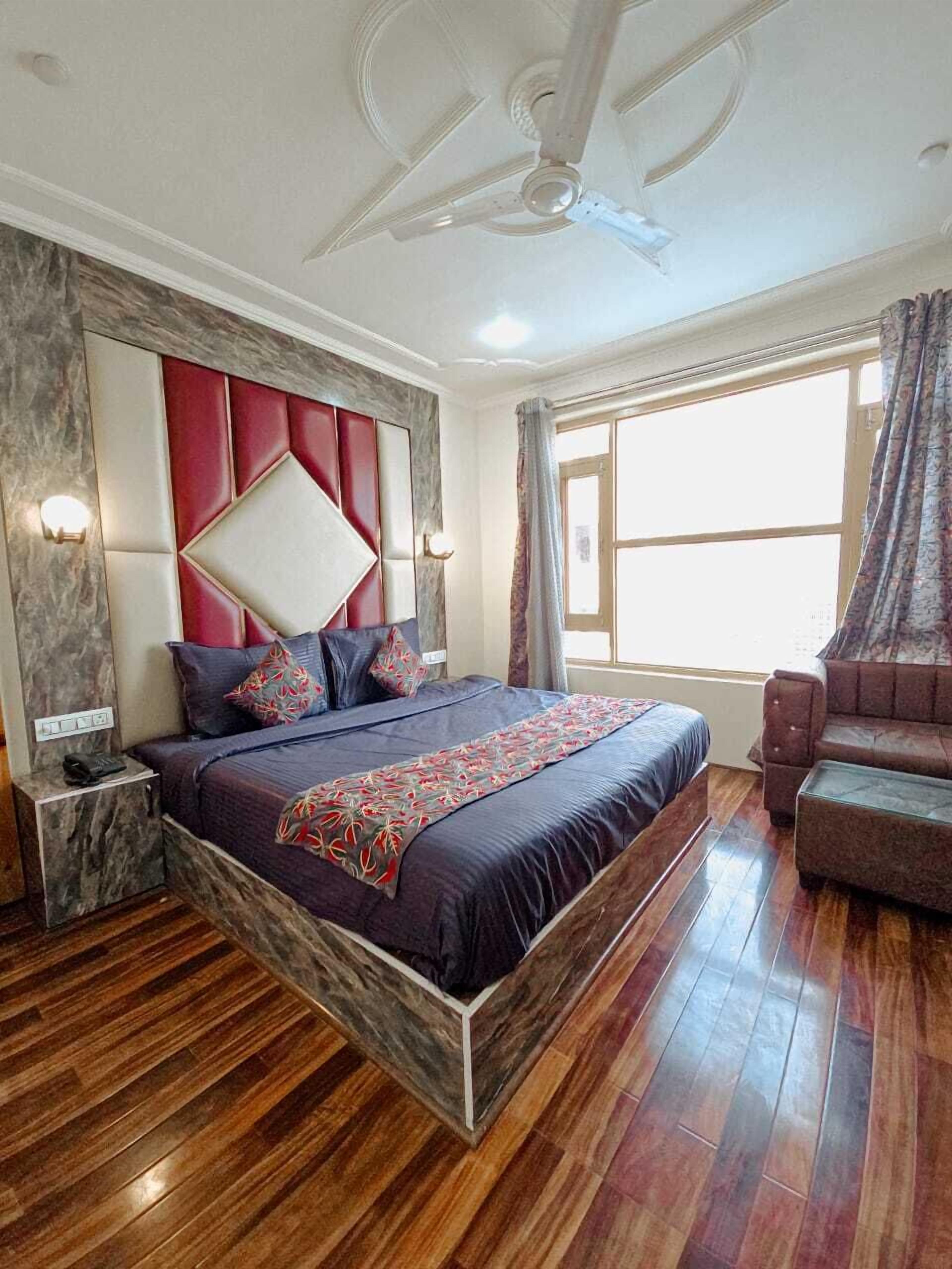 Deluxe Double Room | Desk, free WiFi