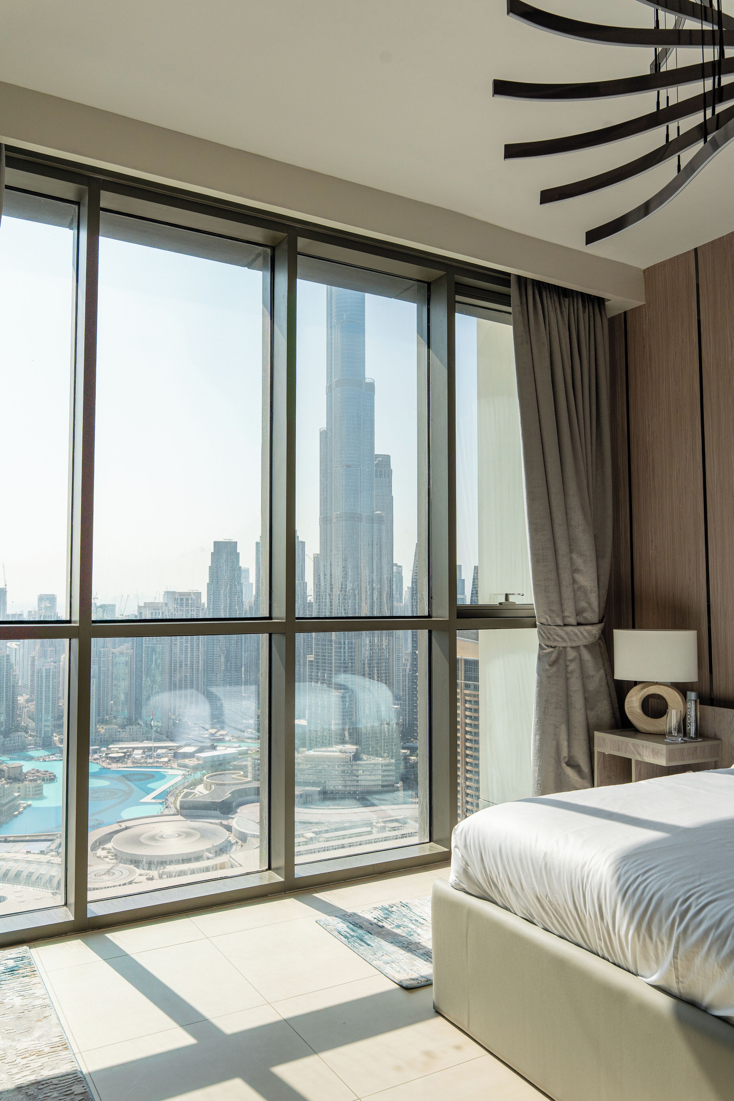 Premium bedding, in-room safe, individually decorated