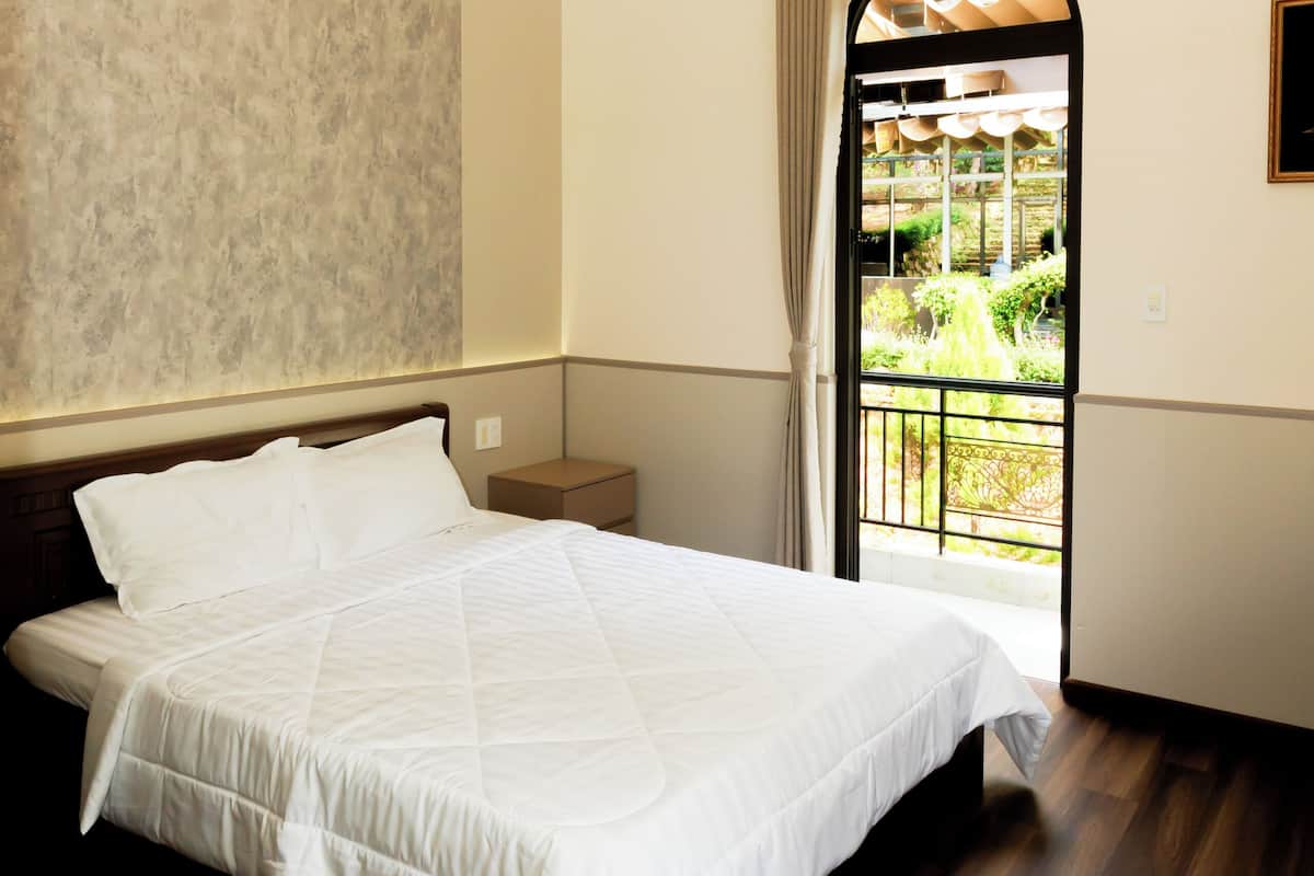 Superior Double Room, Balcony, Garden View | Blackout drapes, soundproofing, free WiFi