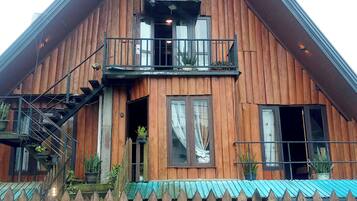 Fachada de la propiedad