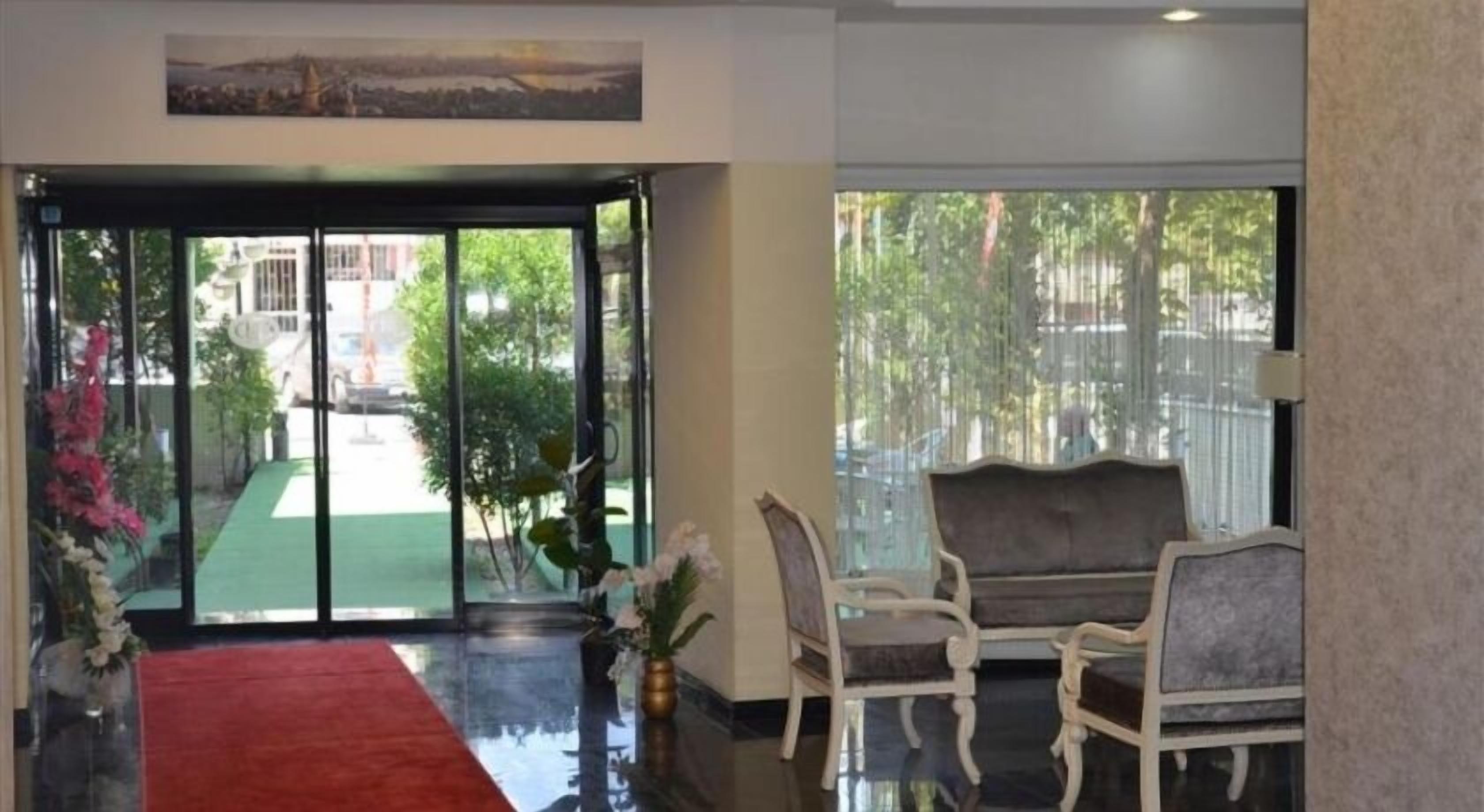 Télévision LED de 50 cm avec chaînes par satellite