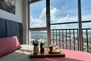 Room - ABHome [Friday Suite] Midas Seri Alam #Masai #JB (Plentong)