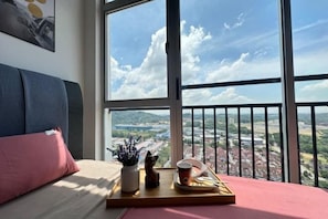 Room - ABHome [Friday Suite] Midas Seri Alam #Masai #JB (Plentong)