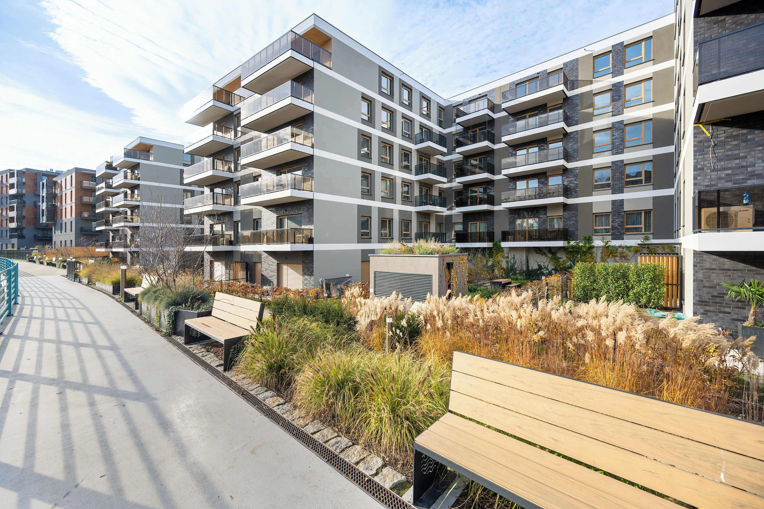 المنشأة من الخارج