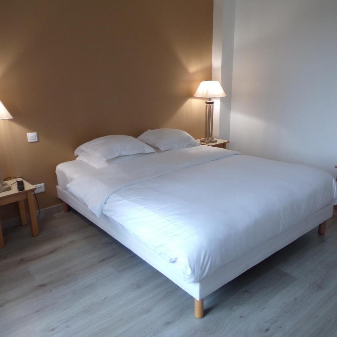 Comfort tweepersoonskamer | Gratis wifi, beddengoed, rolstoeltoegang