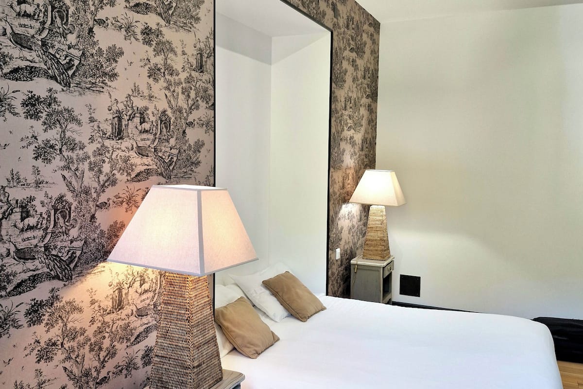 Comfort driepersoonskamer | Gratis wifi, beddengoed, rolstoeltoegang