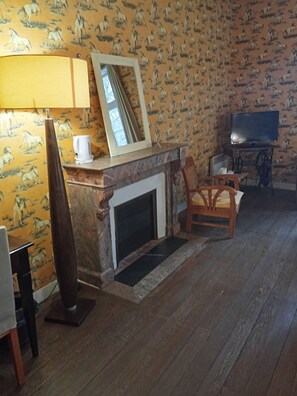 Comfort-værelse til 3 personer | Weekendseng, gratis Wi-Fi, sengetøj