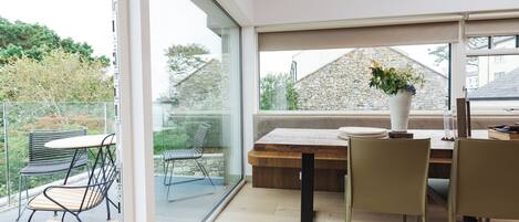 Appartement Luxe, 3 chambres, balcon, vue mer | Balcon