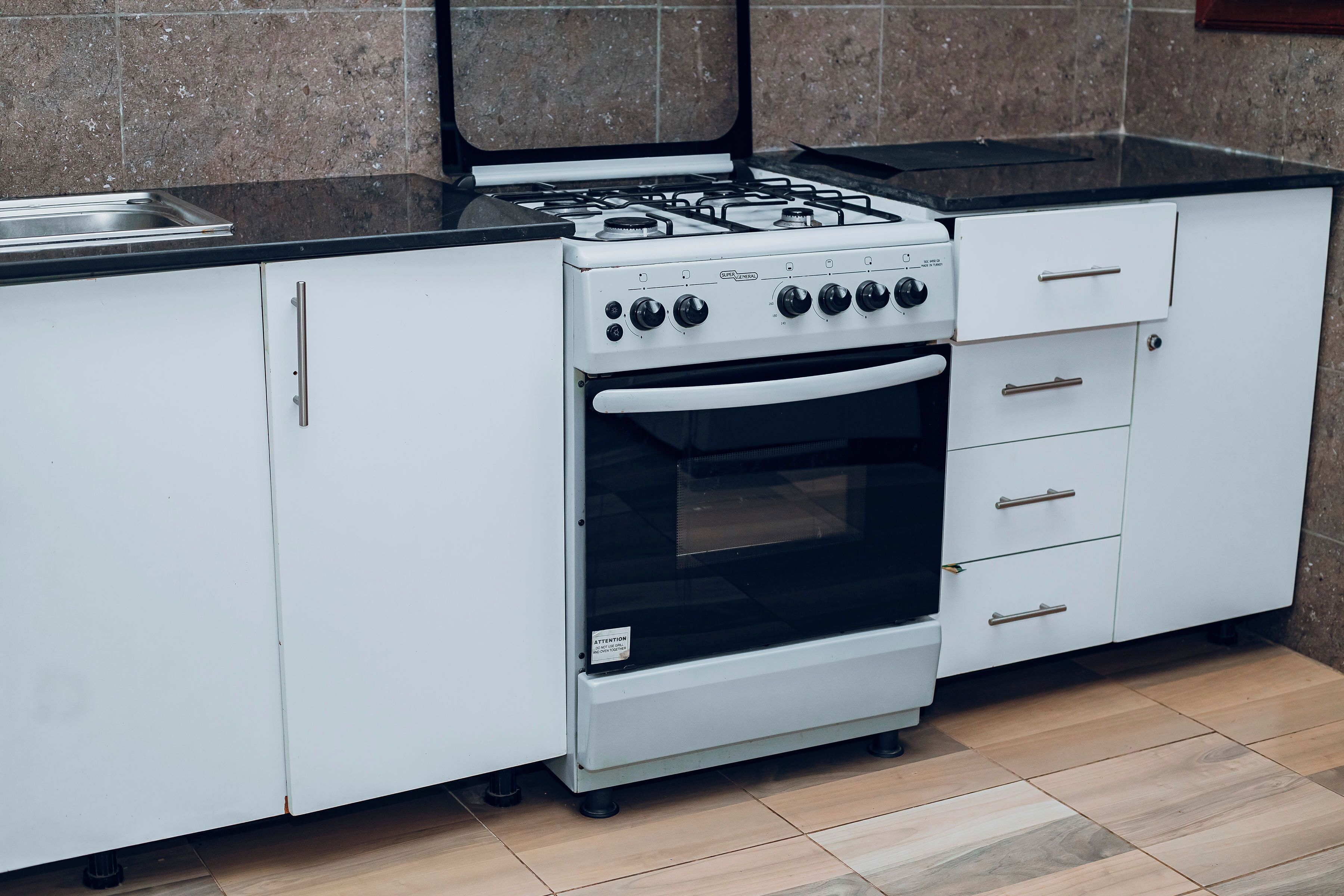 Family Apartment, Balcony, City View | Private kitchen