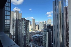 الإطلالة من المنشأة