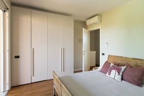 2 bedrooms, free WiFi, bed sheets - Residenza I giardini di Manerba (Manerba del Garda)