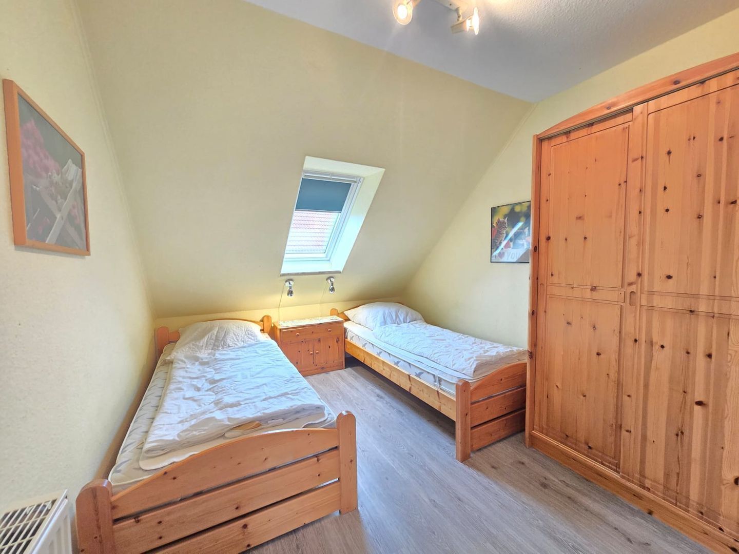 2 habitaciones, tabla de planchar con plancha, wifi y ropa de cama 