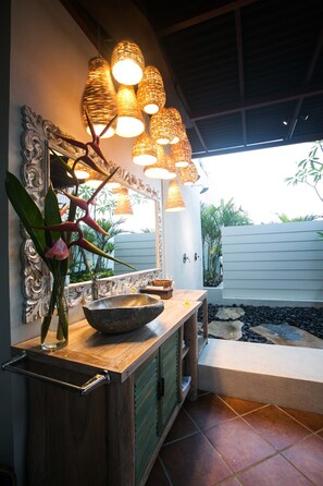 Villa, para fumadores | 7 habitaciones 