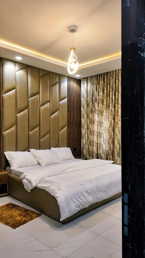 Een strijkplank/strijkijzer, gratis wifi