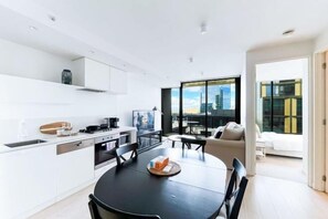 Interior - Pride Manor South Yarra Apt Free Parking Smart TV (South Yarra)