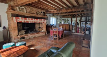 Chambre dâhĂŽtes « La Petite » avec jardin partagĂ© et Wi-Fi