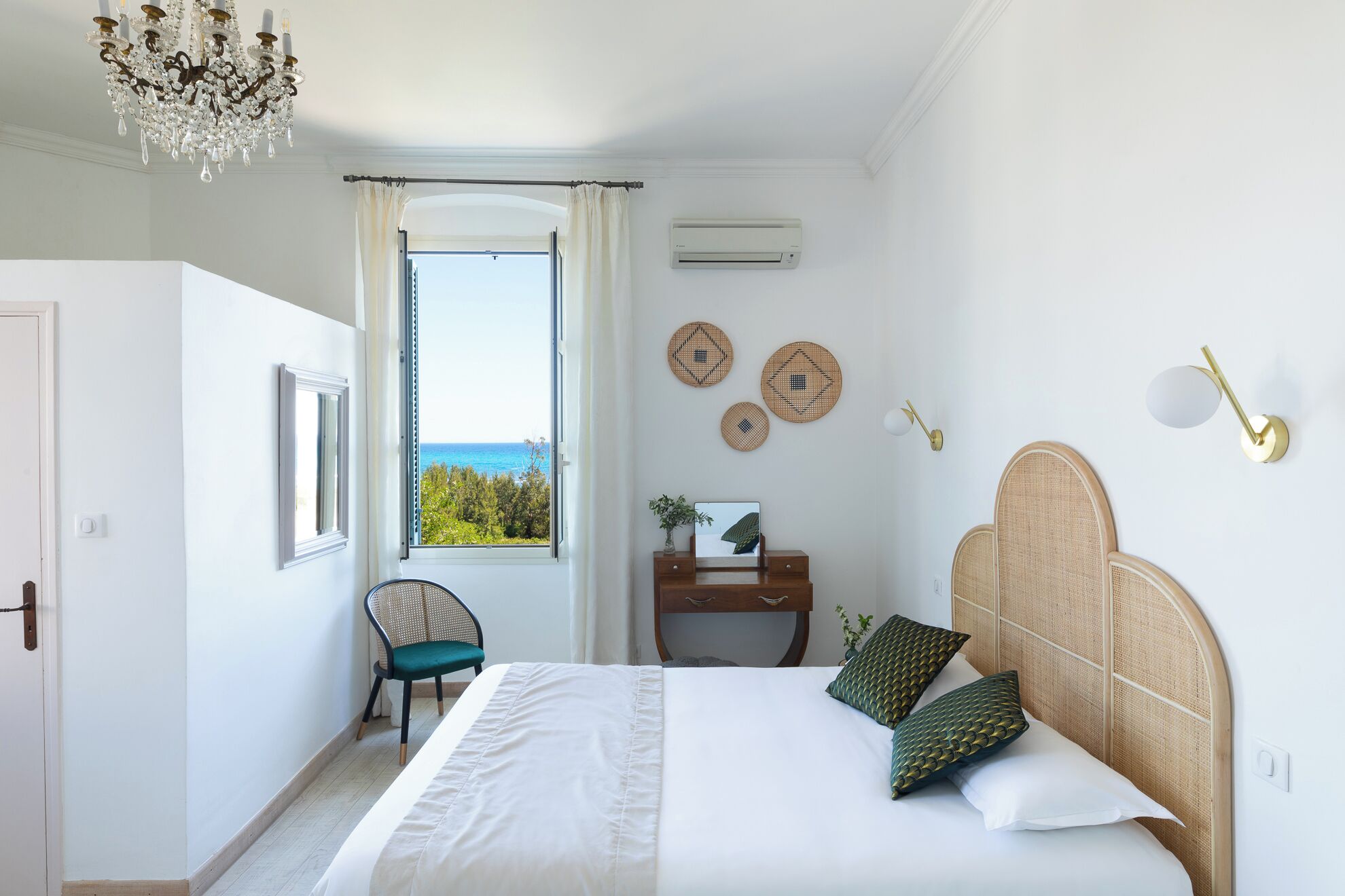 Escritorio y wifi gratis 