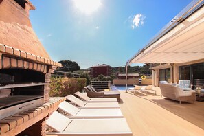 تناول الطعام بالخارج