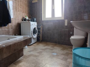 Shared Dormitory, 1 Bedroom | Bathroom - Room-room in Stunning Apartment With sea (Fisterra)
