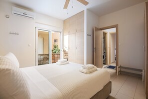 Iron/ironing board, WiFi, bed sheets - PP 4/60, with common pool & Sea View (Plakias)