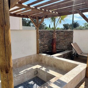 Property grounds - New house with swimming pool Charleval en Provence - Near Luberon (Charleval)