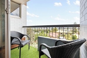 Property grounds - River Vistas - Fremantle Port Views (North Fremantle)