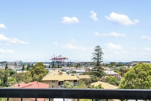 Property grounds - River Vistas - Fremantle Port Views (North Fremantle)