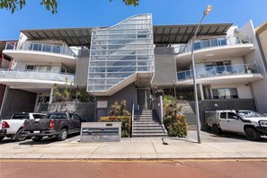 Exterior - North Point Vista - Freo Port Views (North Fremantle)