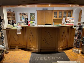 Reception - Hotel Bergstätter Hof (Immenstadt im Allgaeu)