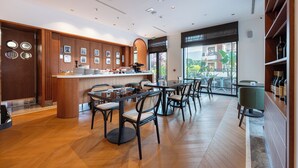 Free daily buffet breakfast - Hotel Madeira (Budva)