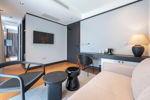 Junior Studio Suite | Frette Italian sheets, premium bedding, Select Comfort beds, minibar - Hotel Madeira (Budva)