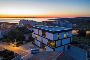 Exterior - Villa Isola apartments 2 (Novalja)