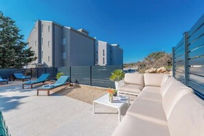 Terrace/patio - Villa Isola apartments 2 (Novalja)