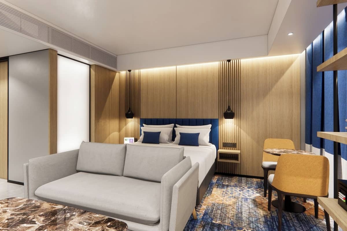 Junior Room | Desk, bed sheets