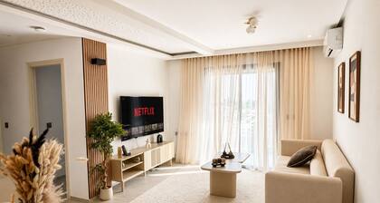 Luxury 2-Bedroom Apartment in Menzah 9C, Close to the Airport