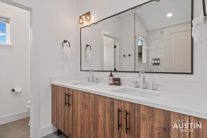 Bathroom - Pet-Friendly ATX Home w Yard & Patio Near Mueller Park, Moody Center & More (Austin)