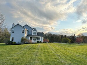 Exterior - Country Echoes of the Finger Lakes (Canandaigua)