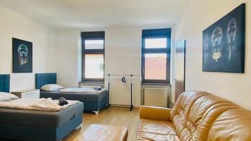 Basic-Apartment | Bügeleisen/Bügelbrett