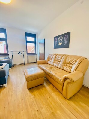 Basic-Apartment | Bügeleisen/Bügelbrett