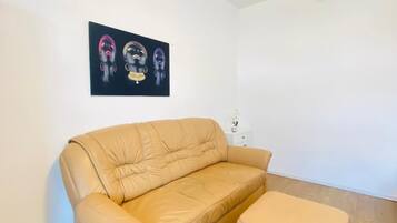 Basic-Apartment | Bügeleisen/Bügelbrett