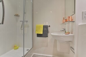 إستديو | حمام