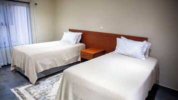 Deluxe Double or Twin Room, Patio, River View | Free WiFi