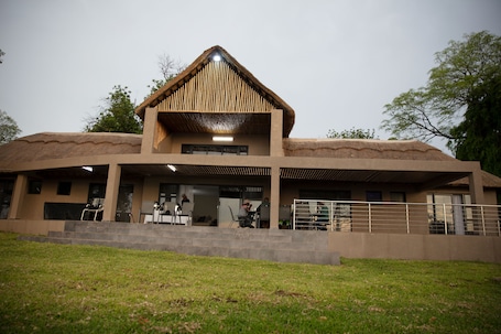 Exterior. Chirundu Haven
