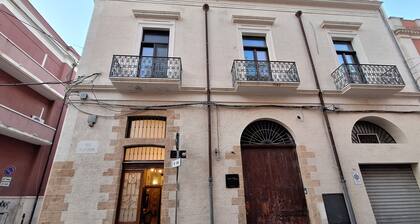 Antonio's vacation home, centrally located near station,