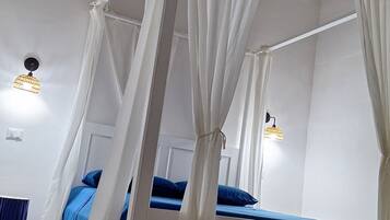 Internet, bed sheets